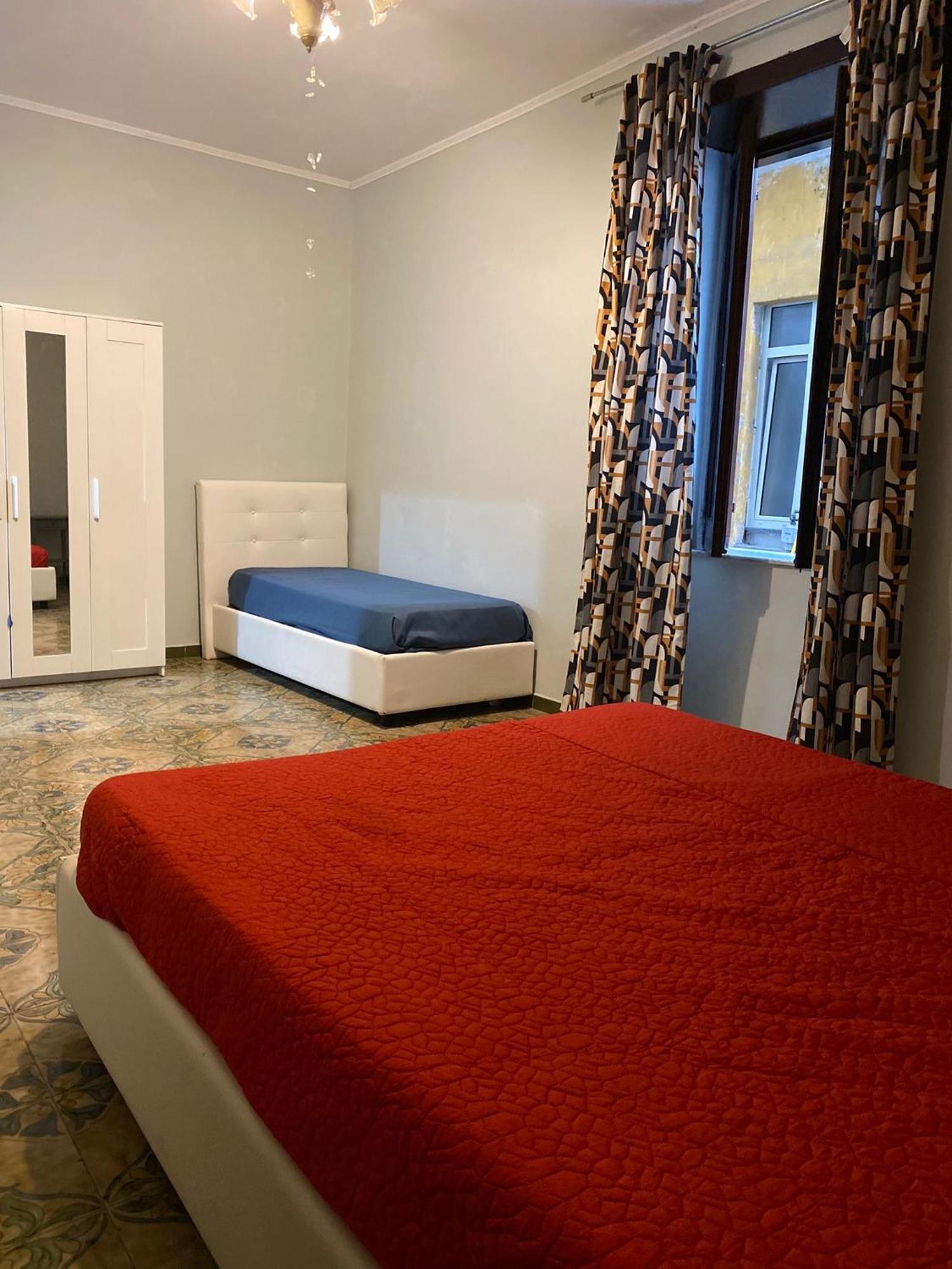 Casa Carmela Partenopea A Due Passi Da Spaccanapoli * Naples